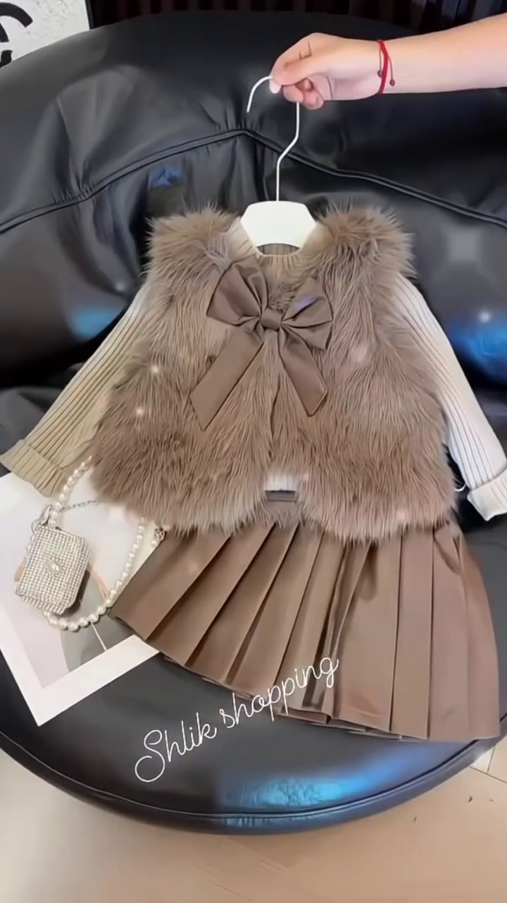 ✨ Luxury Winter Chic Outfit Set – Fur Vest Edition ✨