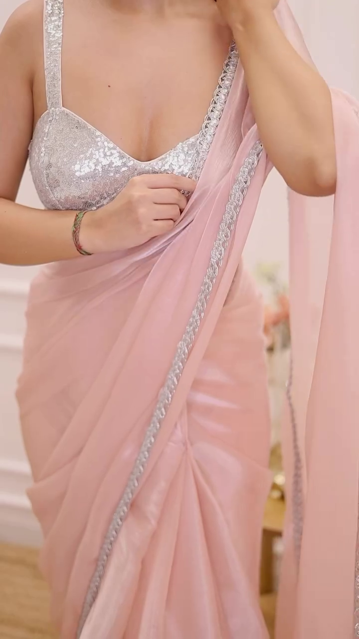 ✨ Blush Crystal-Glow Organza Saree – Elite Glamour Edition ✨