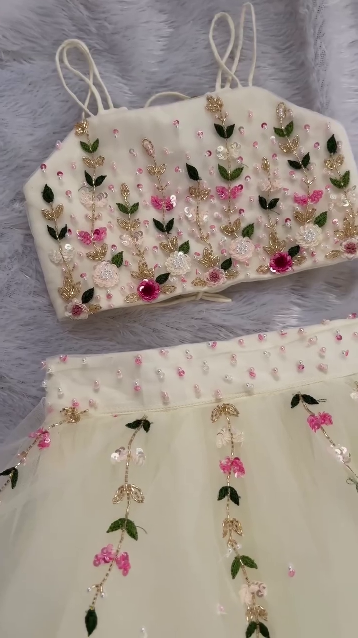 ✨ Blossom Pearl Embroidered Lehenga Set – Princess Garden Edition ✨ A dreamy floral fantasy crafted for little queens and young fashion lovers who adore elegance, sparkle, and fairy-tale charm. 🌸👑✨
