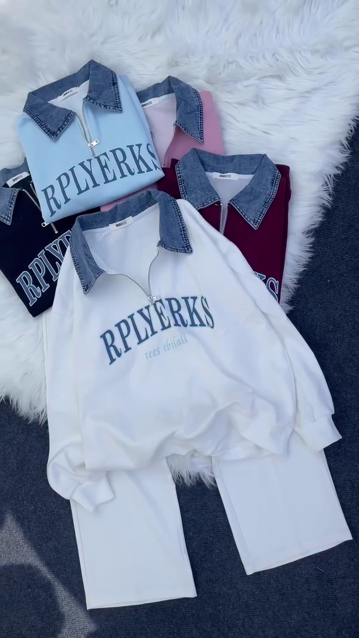 ✨ Denim Collar Trendsetter Sweatshirt Set – Premium Casual Streetwear Edition ✨ A stylish, comfy, and modern wardrobe essential for fashion lovers who want to stand out effortlessly. 👕💙🔥