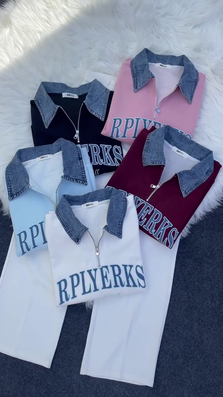 ✨ Denim Collar Trendsetter Sweatshirt Set – Premium Casual Streetwear Edition ✨ A stylish, comfy, and modern wardrobe essential for fashion lovers who want to stand out effortlessly. 👕💙🔥
