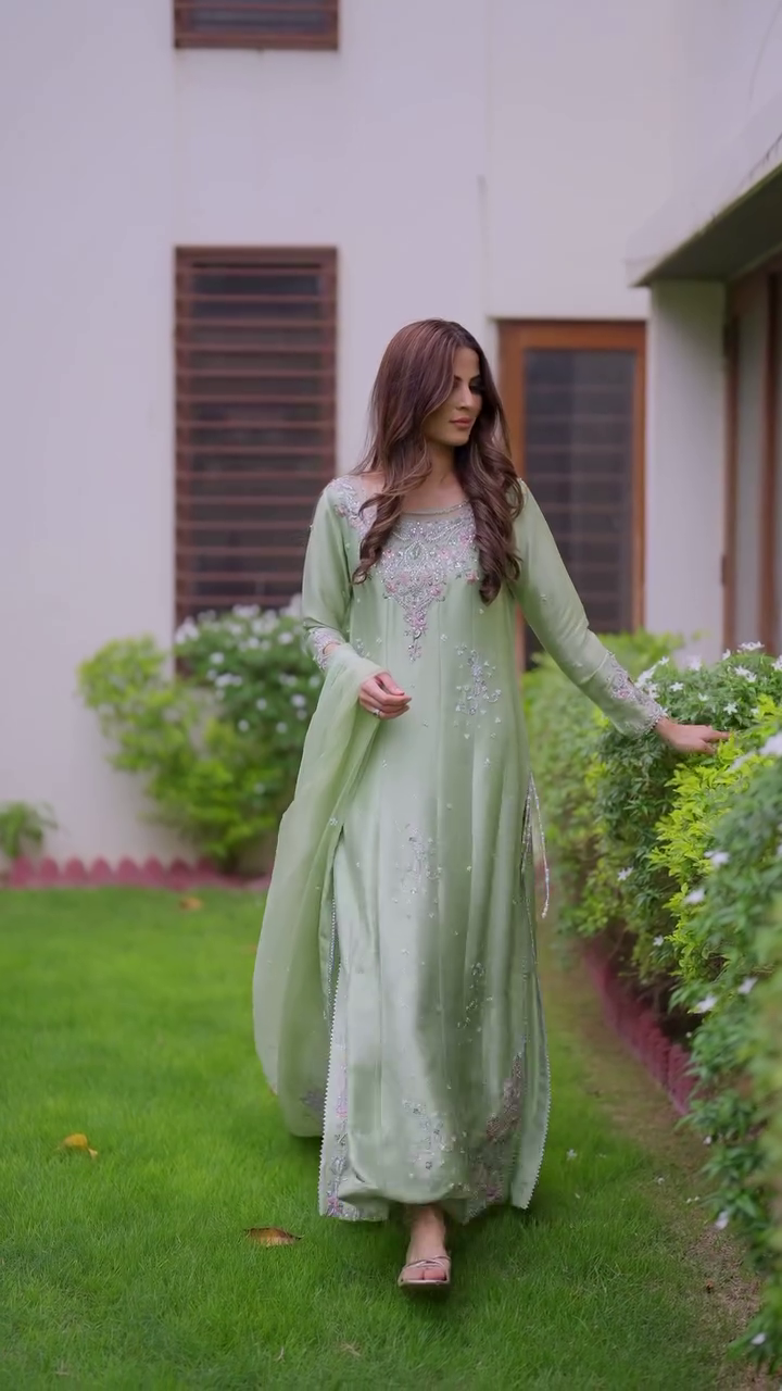 🌿✨ “Pastel Mint Dream Embroidered Long Suit – Elegant Festive Wear Set” ✨🌿