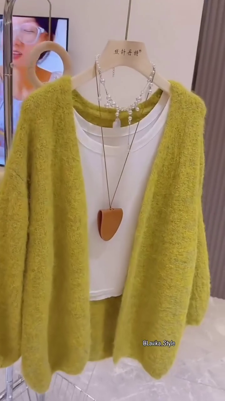 🌿✨ "SoftCloud Cozy Fluffy Cardigan Set – The Ultimate Warm & Chic Outfit" ✨🌿