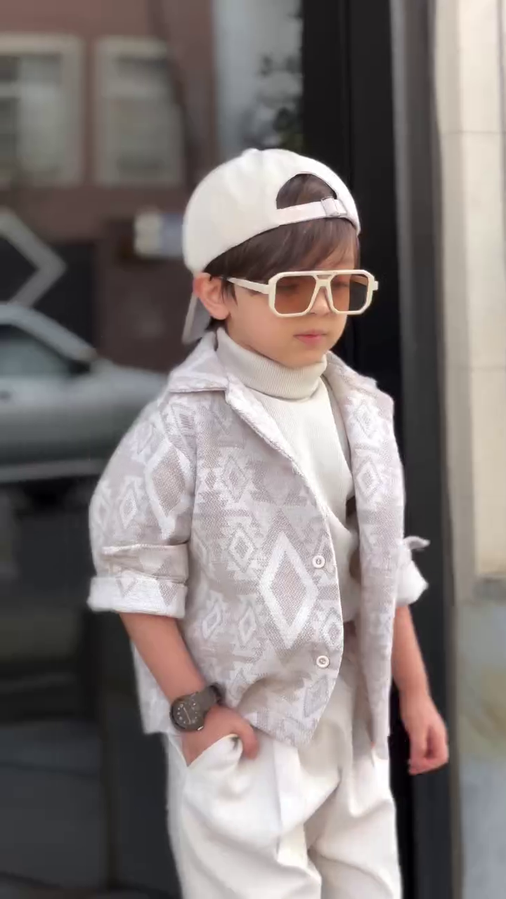 😎👑 “Luxury Mini Fashion Icon Set – Premium Boys Designer Street Outfit” 👑😎