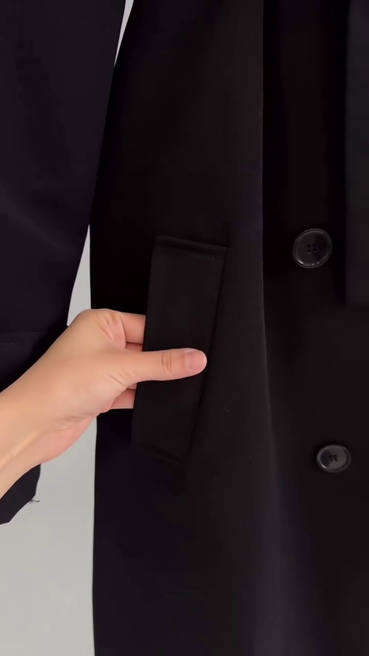 🌙✨ “Elegant Classic Black Long Trench Coat – Premium Winter Edition” ✨🌙  Luxury Fabric • Multiple Designs & Colours • Sizes XXS to XXL