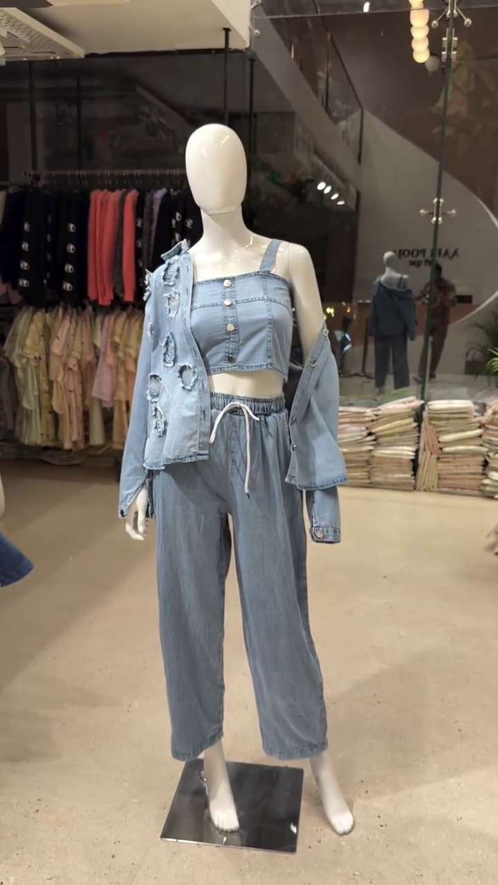 💙 Denim Muse 3-Piece Co-Ord Set – Effortless Street Chic Collection ✨