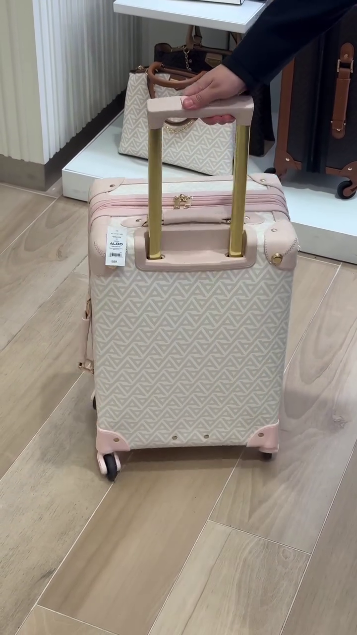 ✈️ Blush Voyage Mini Travel Trolley – Chic, Compact & Travel-Ready 💕