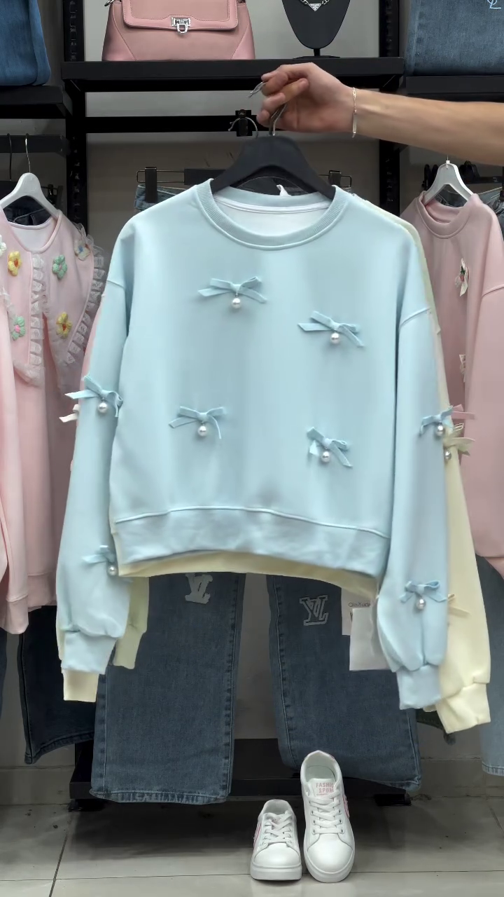 🎀 Pastel Pearl Bow Sweatshirt – Cute Embellished Cozy Pullover | XXS–XXL | Multi-Color & Design Collection 💎✨