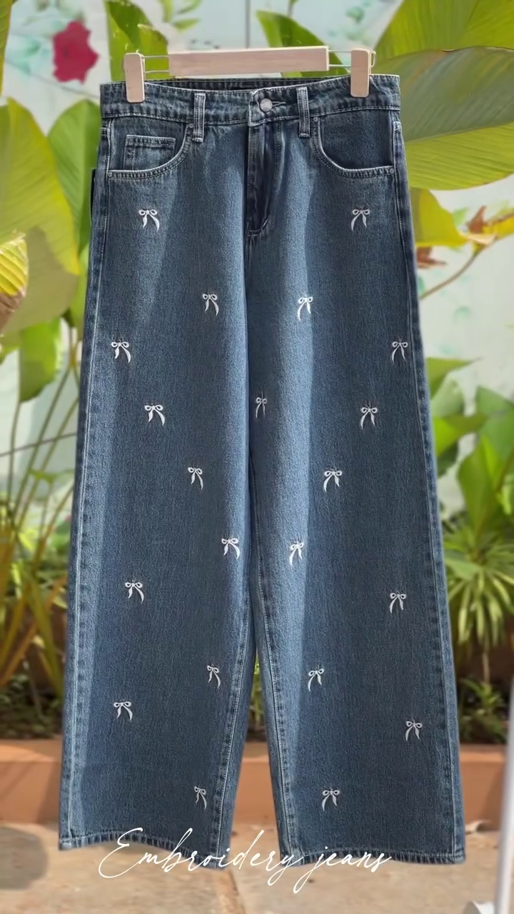 🎀 Bow Embroidery Wide-Leg Denim Jeans – Chic Everyday Statement | XXS–XXL 💙✨