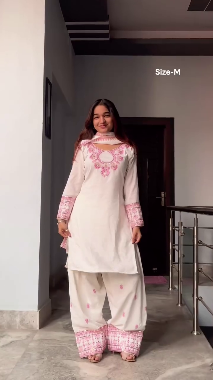 🌸 Elegant Embroidered Ethnic Suit Set – Timeless Grace Collection 🌸