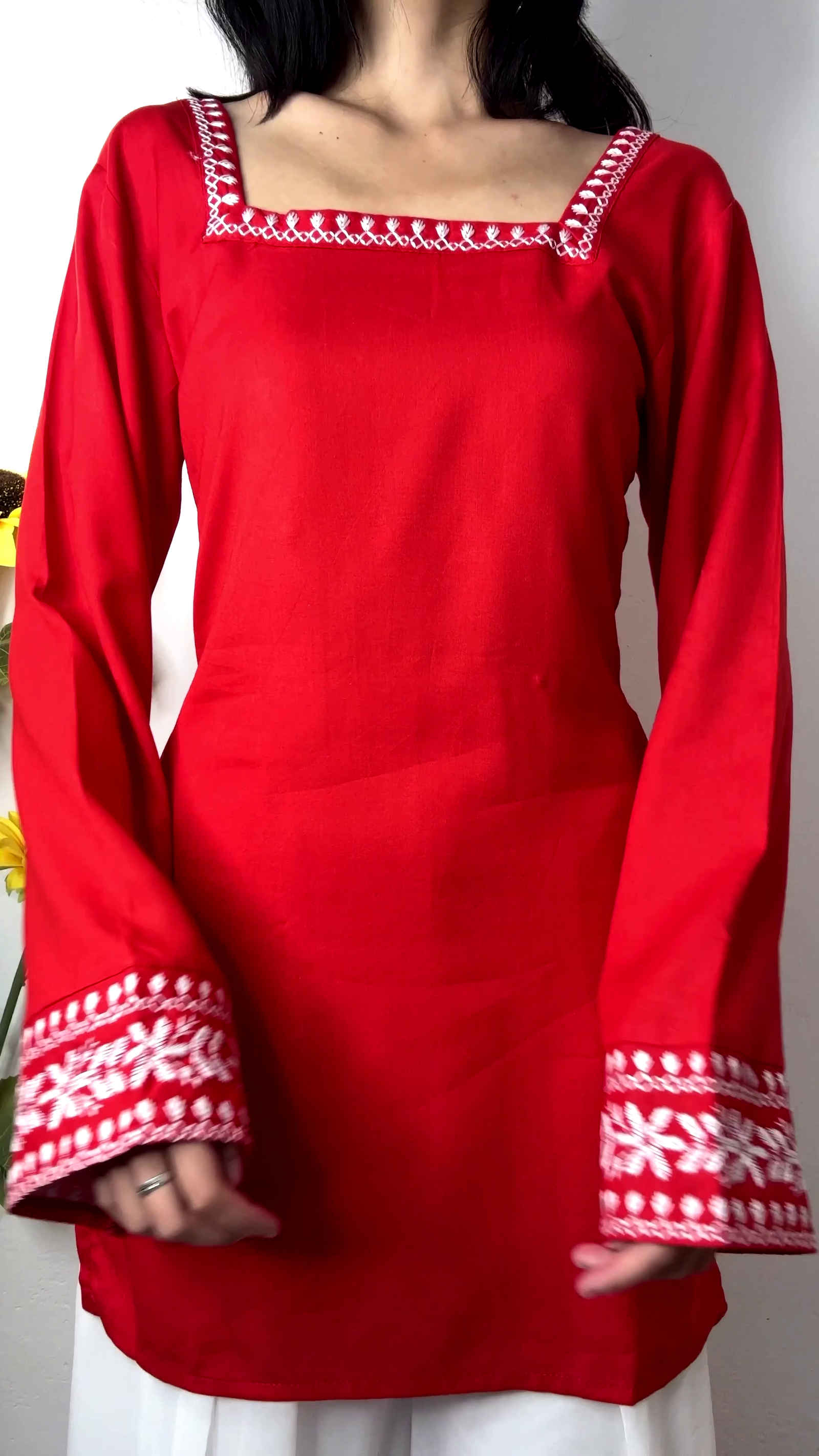 ❤️ Scarlet Grace Embroidered Kurta Top – Classic Ethnic Elegance ❤️