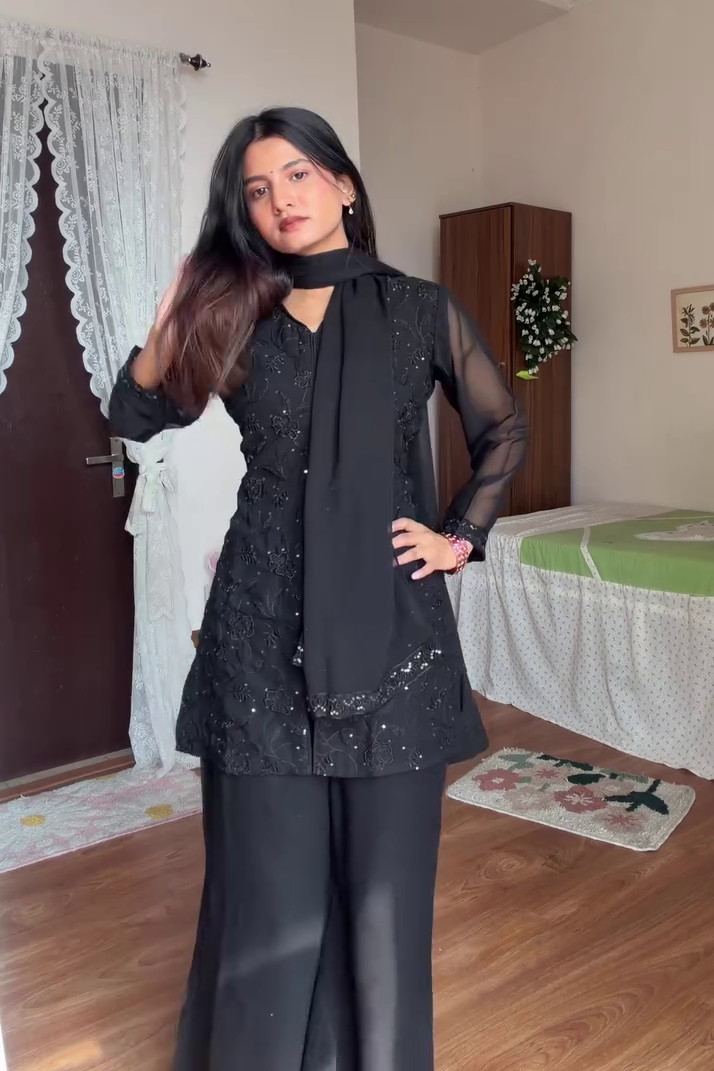 🖤 Noir Elegance Embroidered Kurta Set – Timeless Luxe Collection 🖤