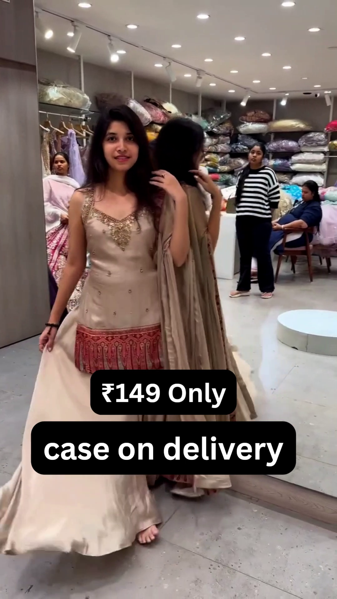 “Royal Champagne Embellished Anarkali Set ✨👑 | Elegant Festive Kurta with Dupatta & Palazzo”