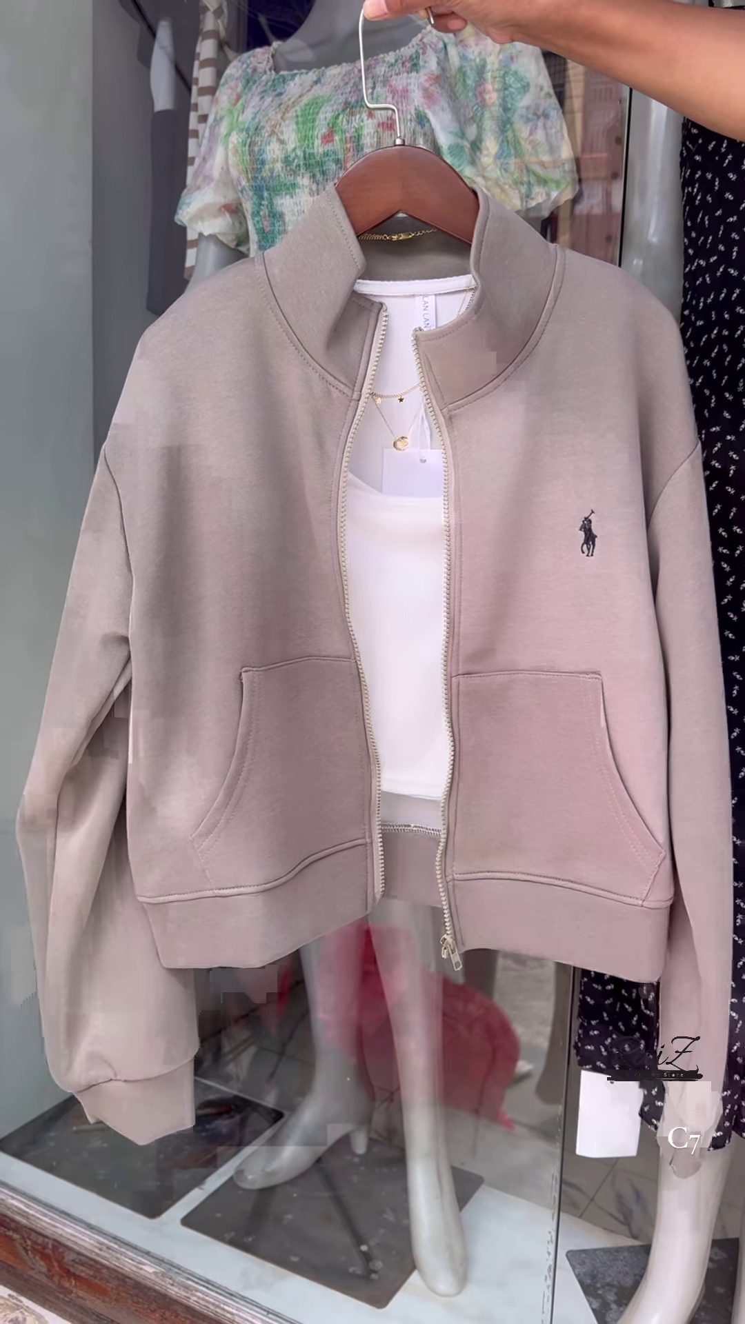 Chic & Cozy: Women's High Neck Front-Open Sweatshirt for Effortless Style - Image 3