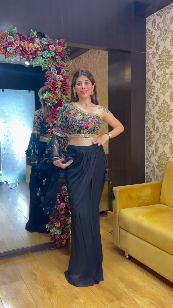 Midnight Glam: Black Pre-Draped Saree with Floral One-Shoulder Blouse - Image 3