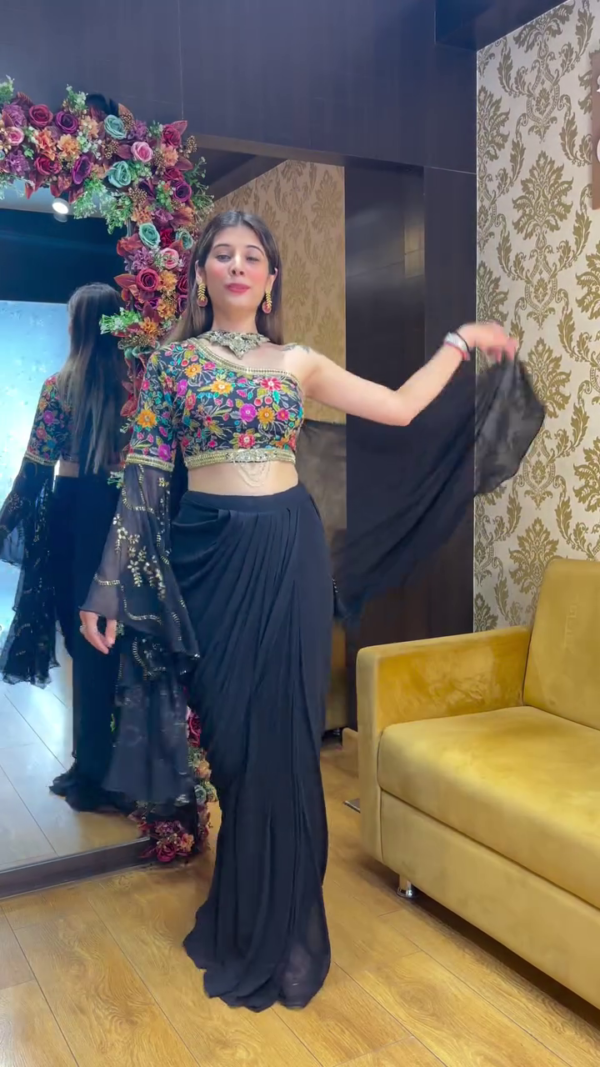 Midnight Glam: Black Pre-Draped Saree with Floral One-Shoulder Blouse - Image 4
