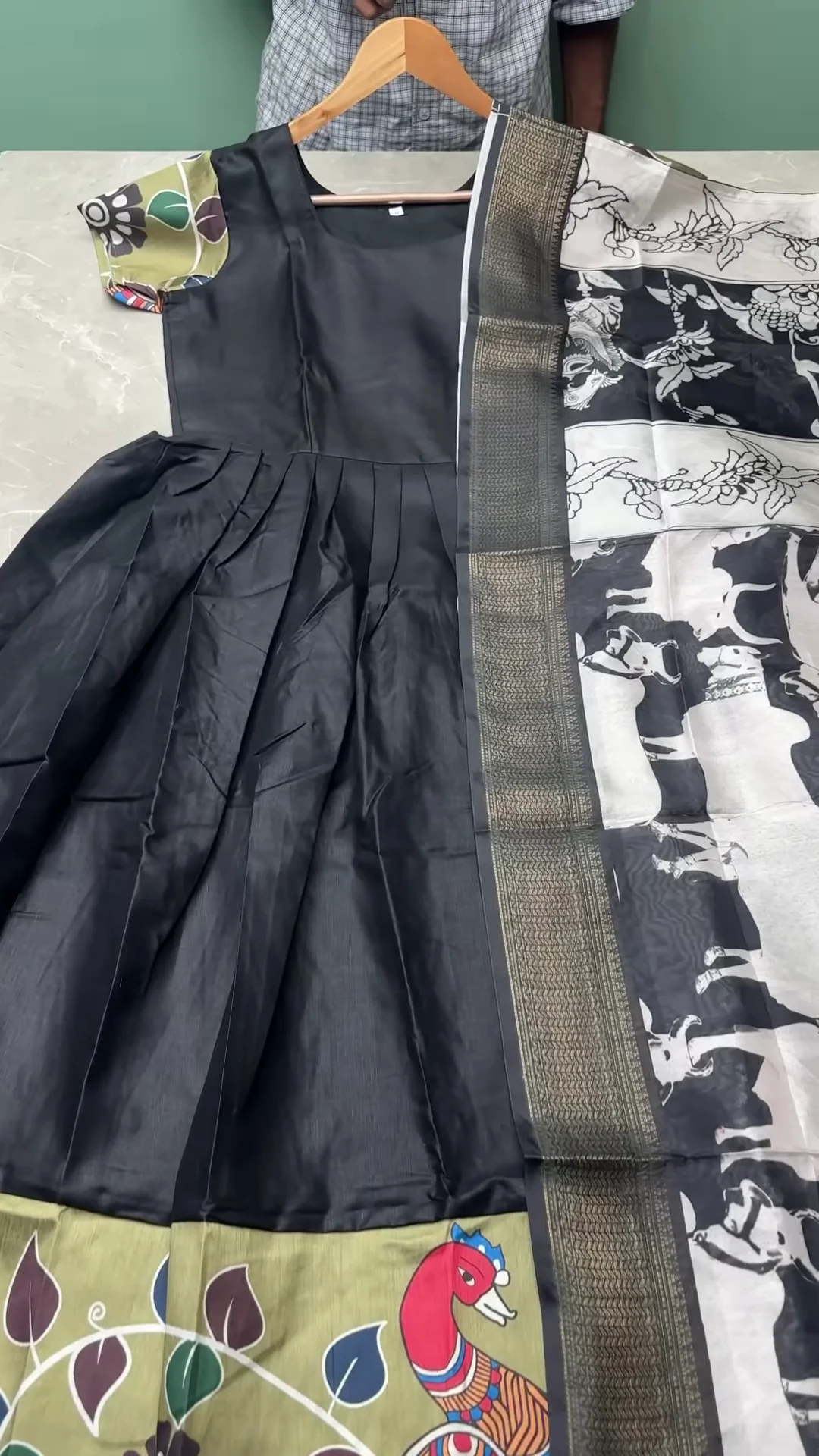 Ethnic Cotton Gown with Kalamkari Border & Dupatta - Image 2