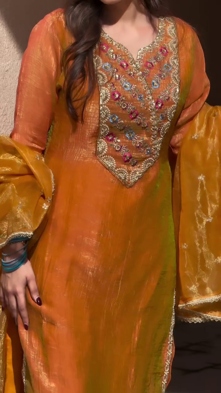 The top is a straight-cut or lightly flared kurta with full, long sleeves. - Image 7