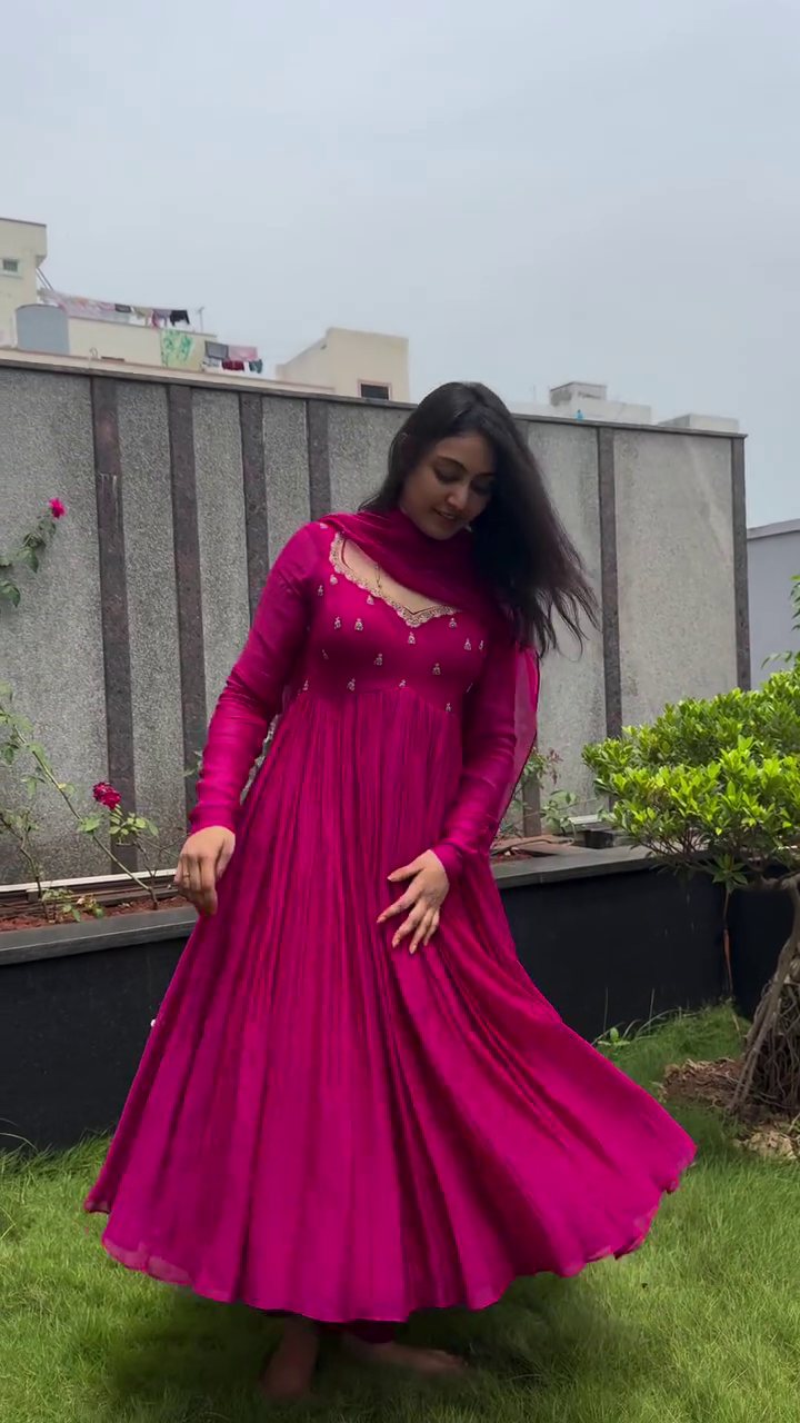 Women's Designer Gown Set Foe Women With Pant And Dupatta - Image 6
