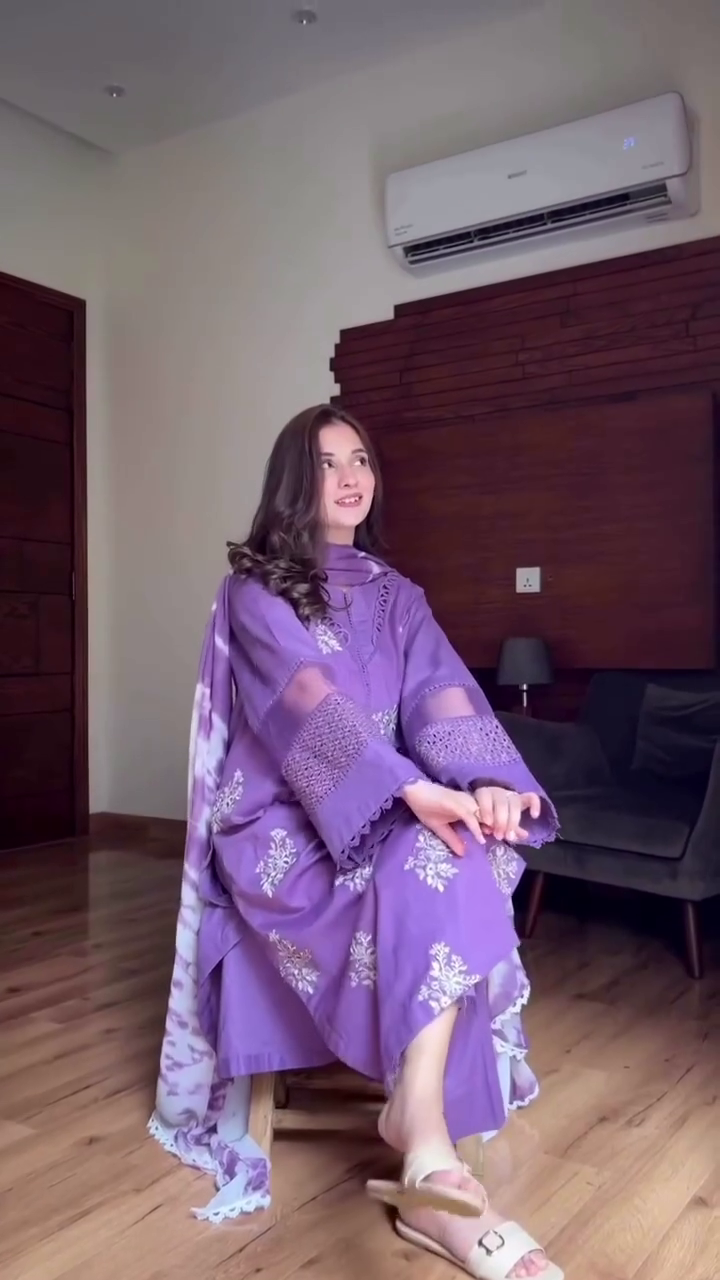 DESIGNER WEAR EXCLUSIVE SUIT IN ROMAN SILK FABRIC TOP AND PANT WITH SILVER CHIFFON - Image 9