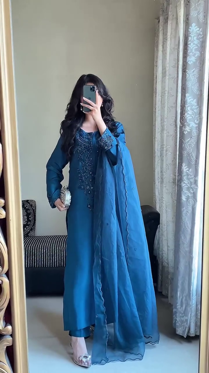 Launching New Đěsigner Party Wear Look Pur Natural Crepe Top & Palazzo With Dupatta set